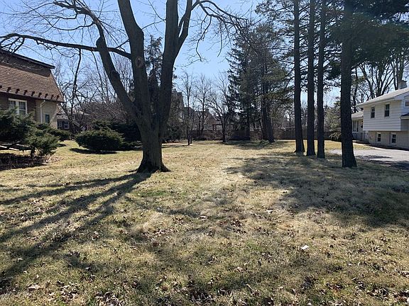 3rd image of 119 Ogden Ave