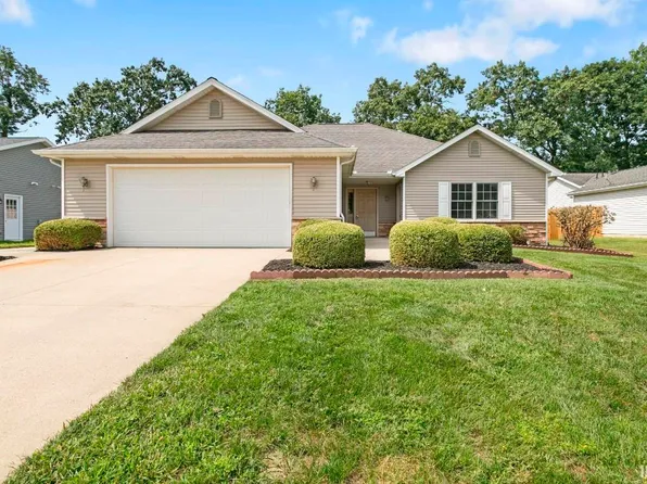 56545 Sun Ray Dr, Elkhart, IN 46516
