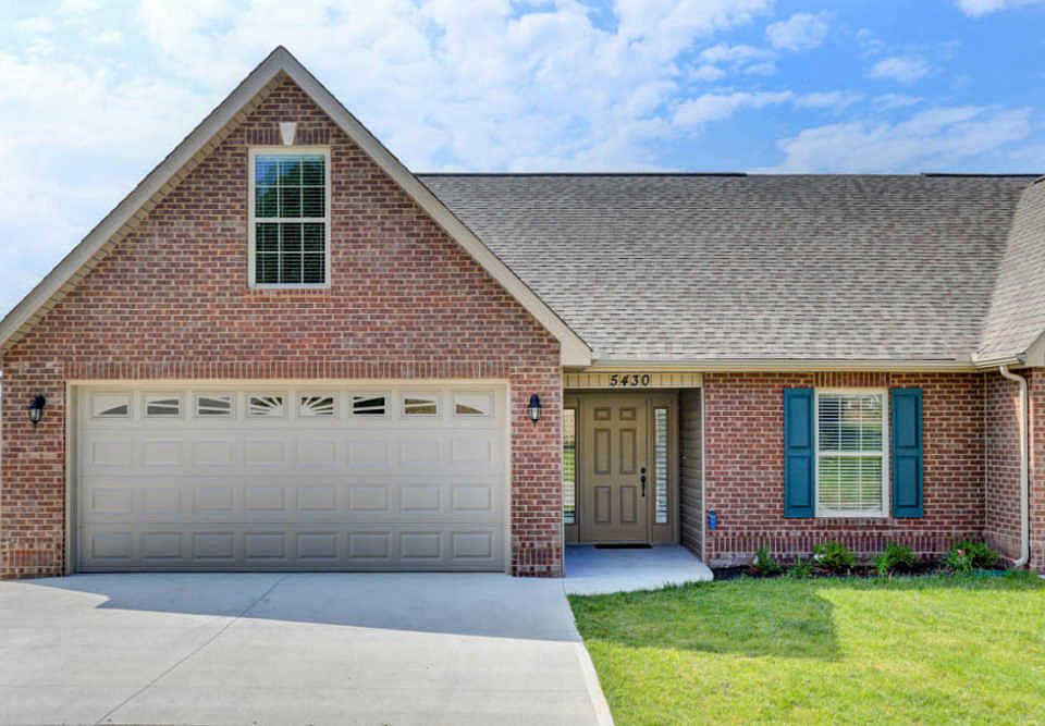 1st image of 5103 Sandy Knoll Way