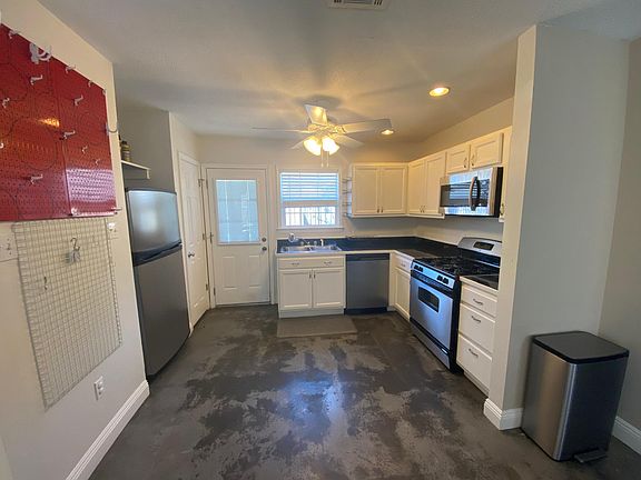 2nd image of 7821 Hickory St #1