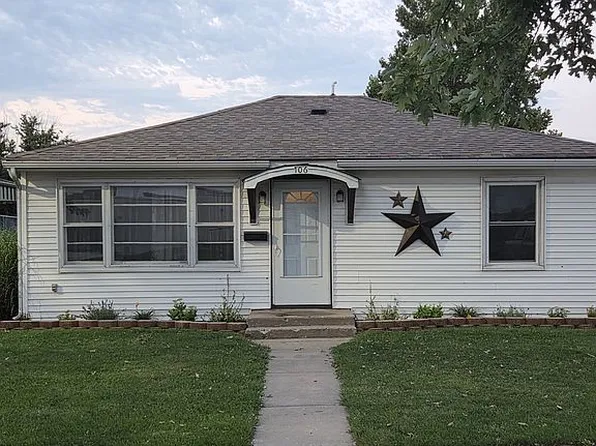 106 E Birch St, Shelbina, MO 63468