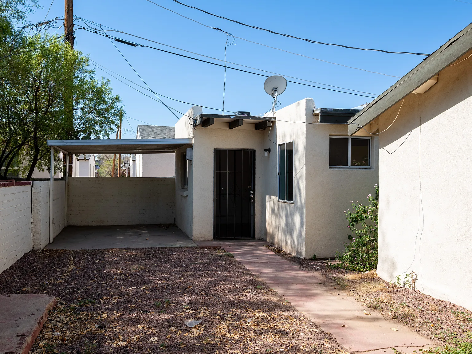 2 bed, 584 sqft, $1,025 — Photo 1
