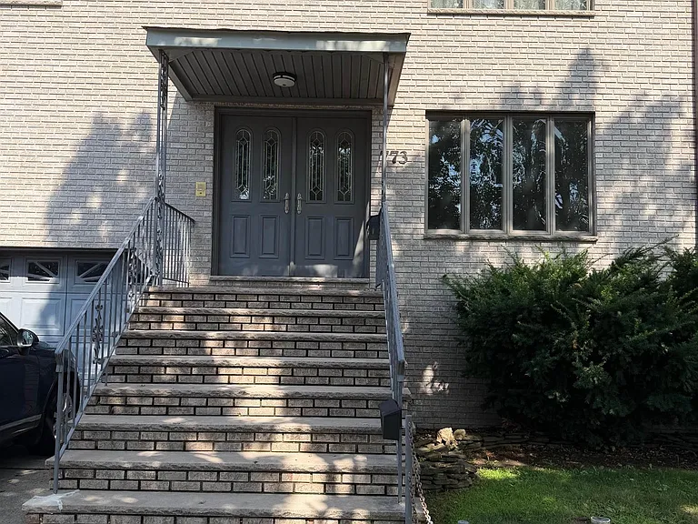 773 1st St #1 — Photo 1