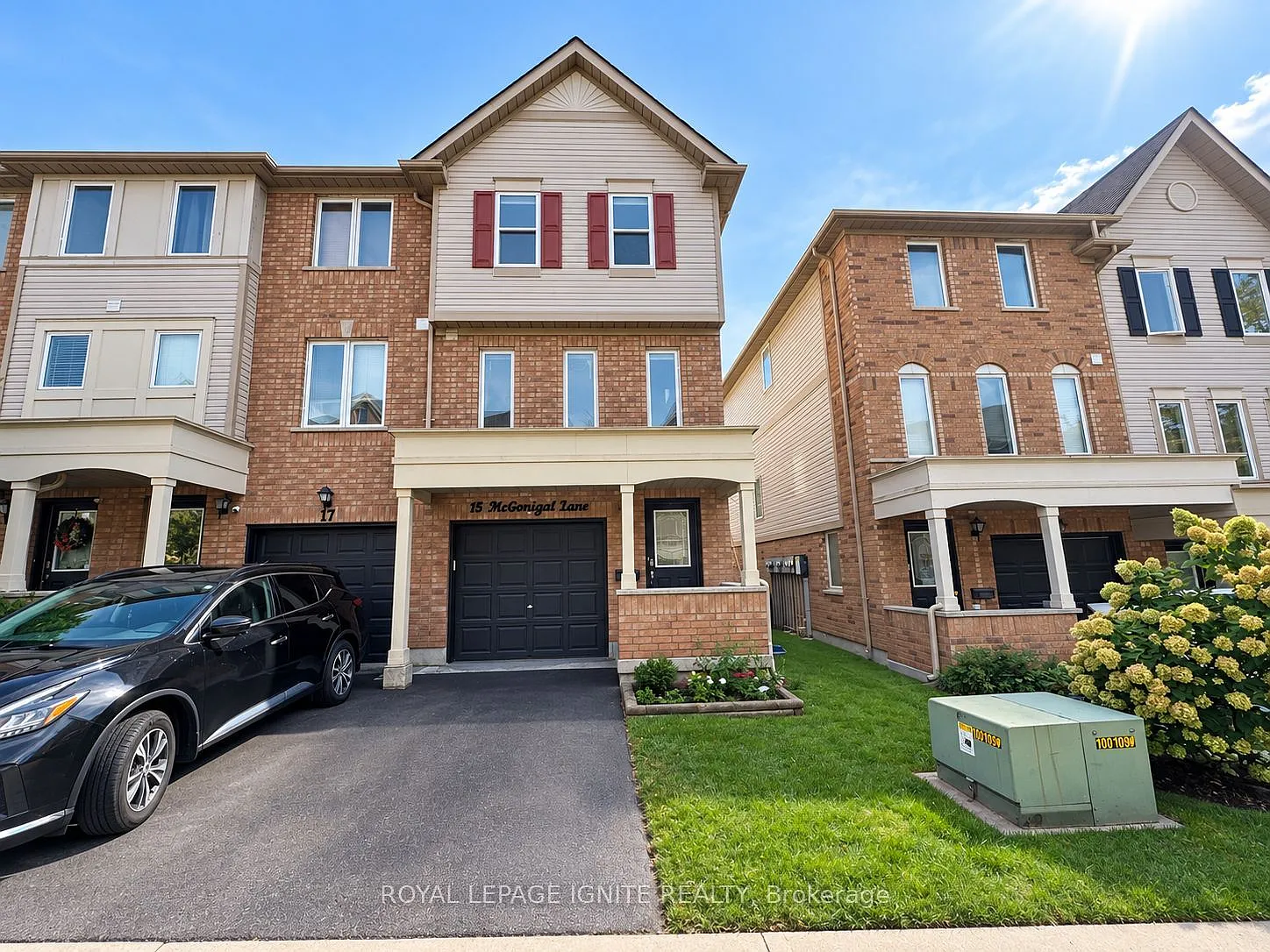 3 bed, $3,000 — Photo 1