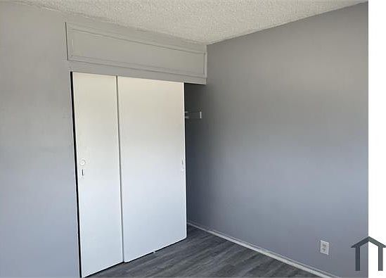 4th image of 1209 W 87th St APT 4