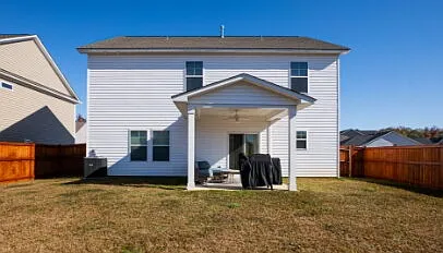 1520 Sawtooth Dr — Photo 2
