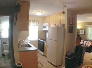 70 Finch Ln APT 2A, Islip, NY 11751