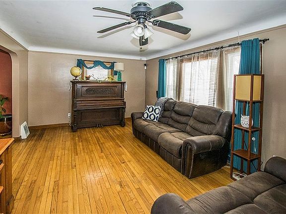 5th image of 4211 Buechner Ave