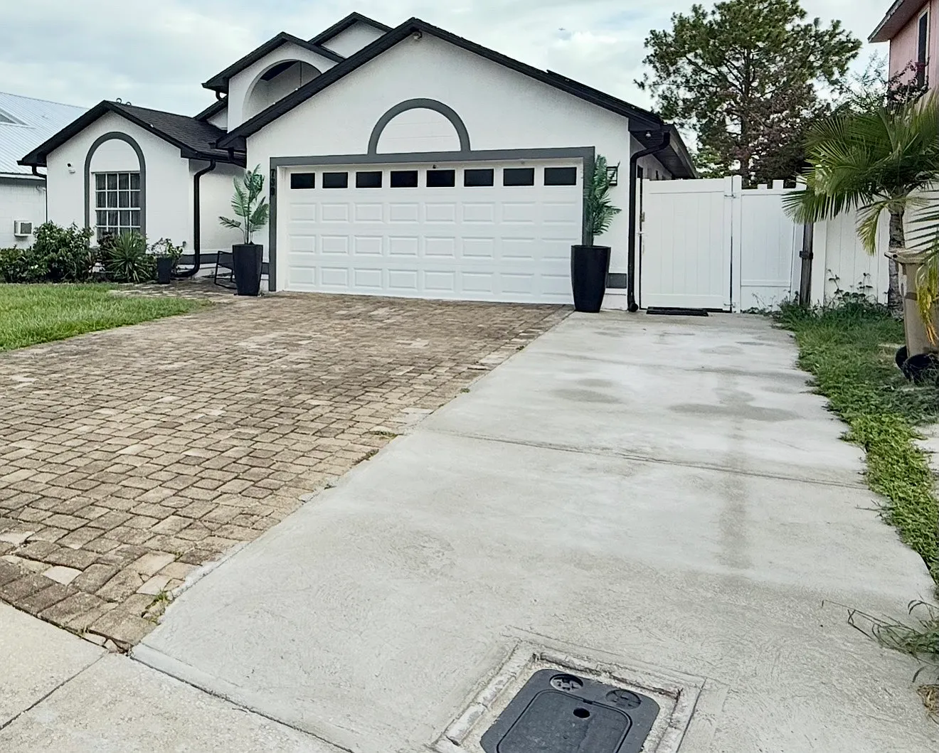 739 Country Woods Cir — Photo 1