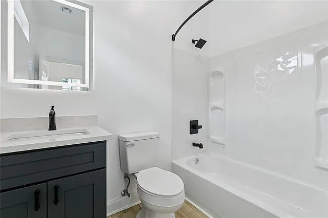 2258-60 N Galvez St #1-2 — Photo 10