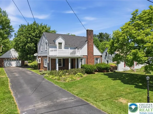 3827 Park Ave N, Schnecksville, PA 18078