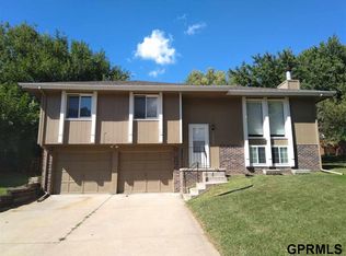 11212 Curtis Ave, Omaha, NE 68164