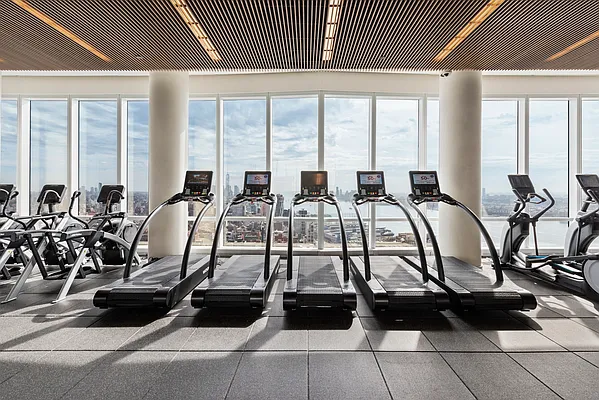 Rented by SERHANT. | media 20