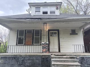 10449 Sterritt St, Detroit, MI 48213