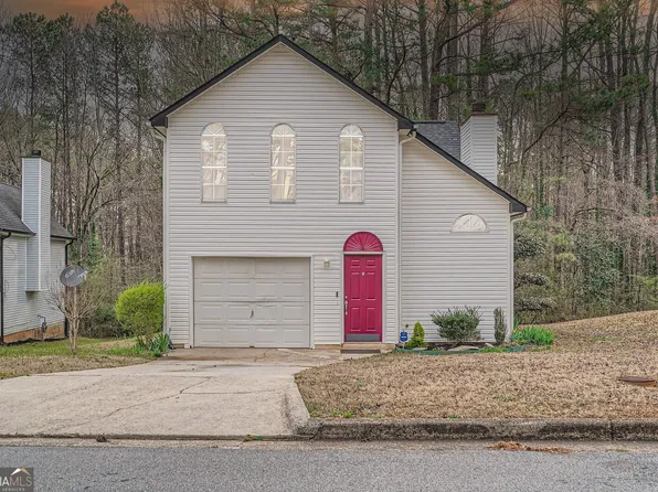 2068 Bedford Ct, Lithonia, GA 30058