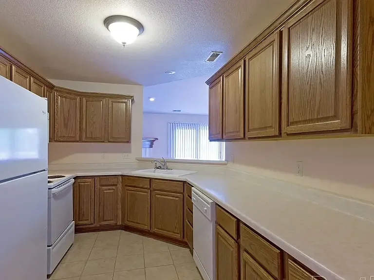 The Pines: Spacious Living in Quaint Ankeny Neighborhood! — Photo 7