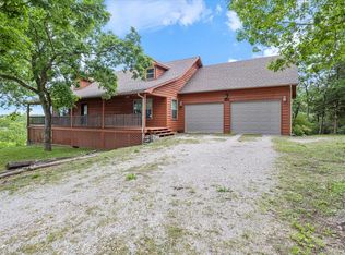 196 Cedarberry Dr, Blue Eye, MO 65611