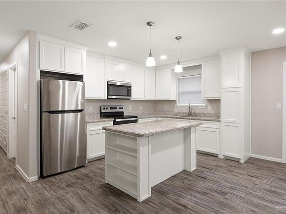 2nd image of 1312 Alta Vista Ave #1