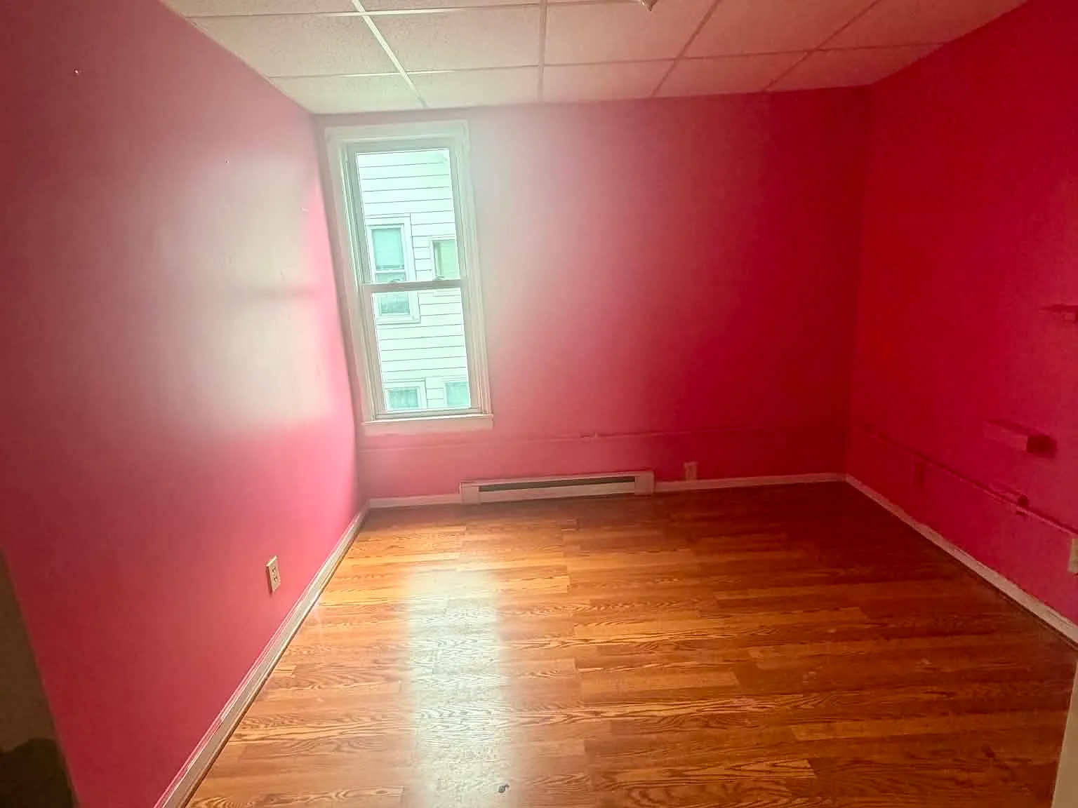 3 bed, 1100 sqft, $1,200 — Photo 4