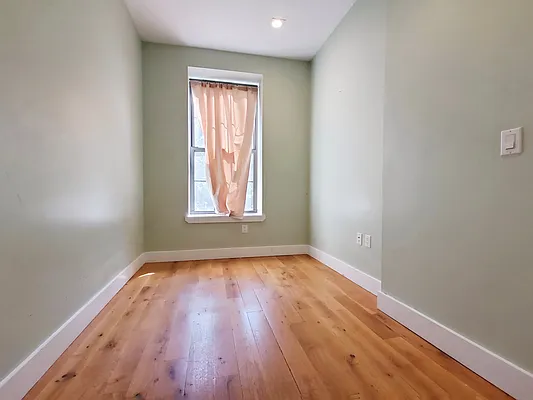 Rented by Rentall Group Inc | media 5