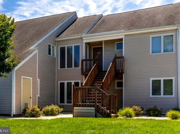 11602 Masters Ln APT 120, Berlin, MD 21811