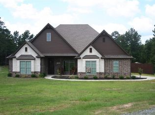 169 Purslane Dr, Kilgore, TX 75662