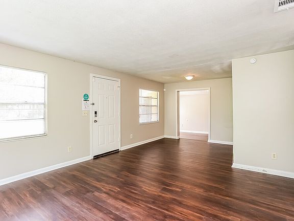 3rd image of 2229 W 16th St