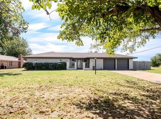 1120 Sycamore Dr, Burkburnett, TX 76354