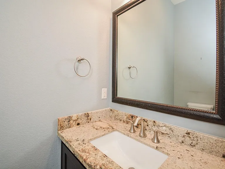 1610 Parker St — Photo 29
