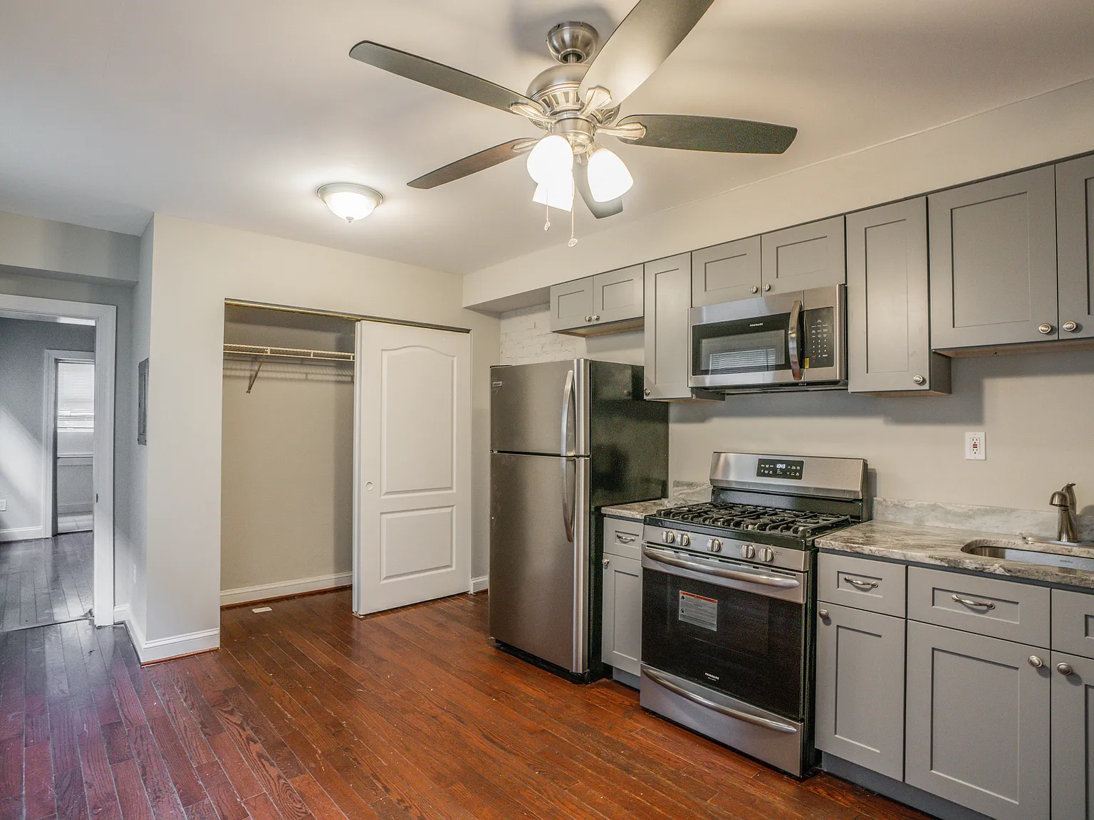 2 bed, 1250 sqft, $1,750 — Photo 1