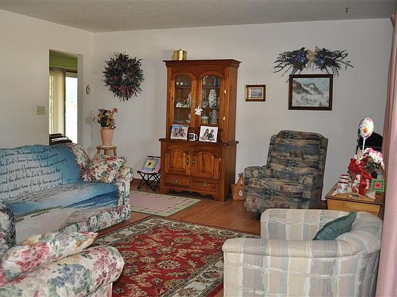 4th image of 2477 Mississippi Dr
