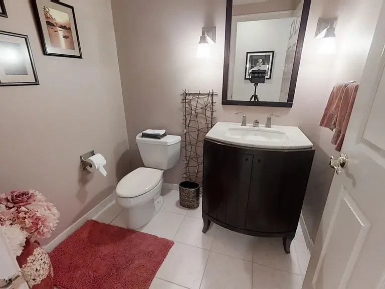 711 Binghampton Ln — Photo 21