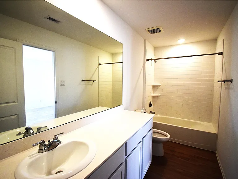 3326 Spanish Oak Ln — Photo 12