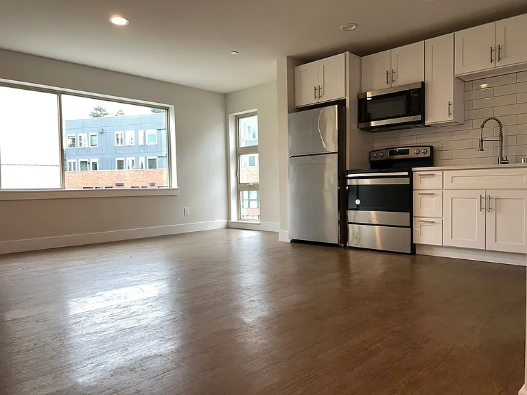 South Lane Apartments — Photo 33
