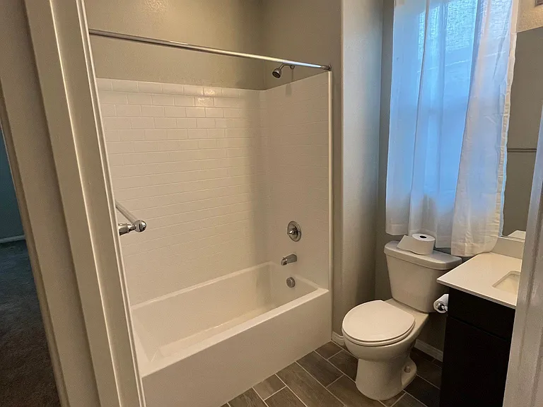 845 E Sunset Rd — Photo 22