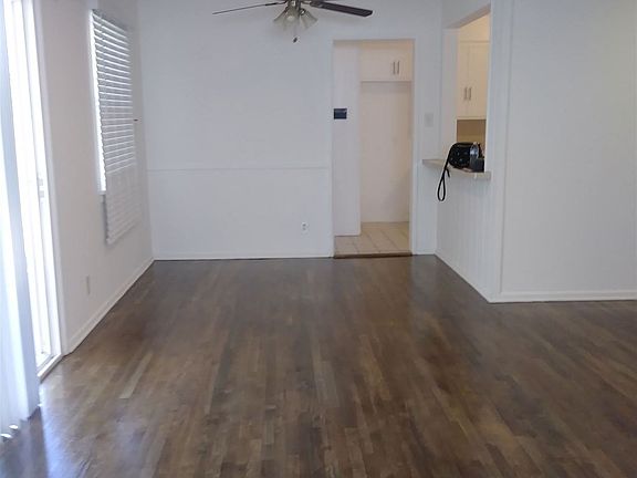 4th image of 6049 Van Noord Ave