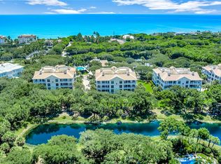 701 N Swim Club Dr APT 3B, Indian River Shores, FL 32963