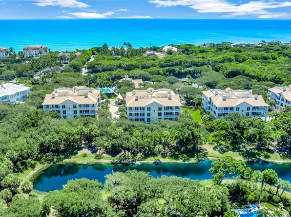 701 N Swim Club Dr APT 3B, Indian River Shores, FL 32963