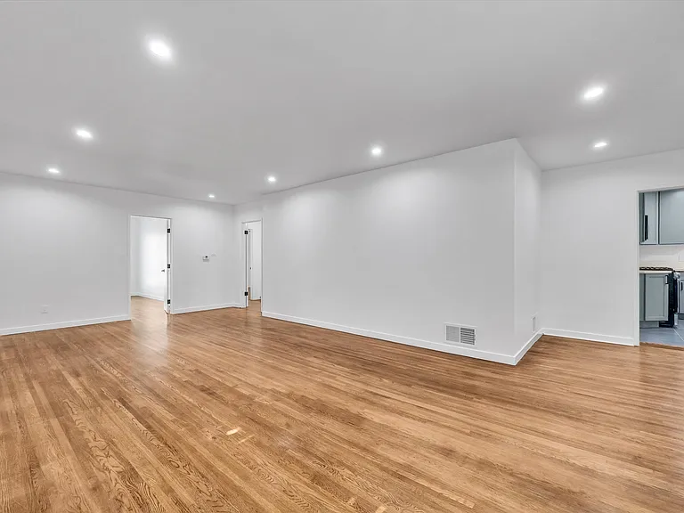 350 S Camden Dr #A — Photo 10