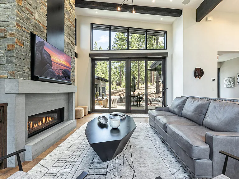 9718 Hunter House Dr — Photo 5