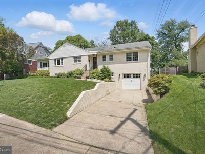 2719 N Pollard St, Arlington, VA, 22207