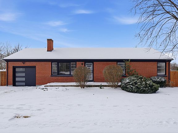 2nd image of 292 Rosemont Gdn