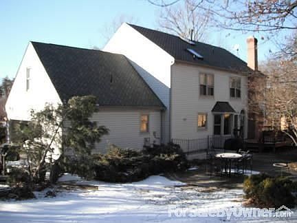 3rd image of 6151 Pohick Station Dr