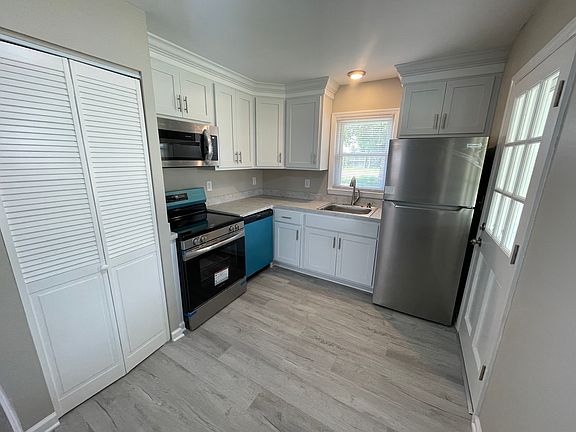 4th image of 519 S Main St #A