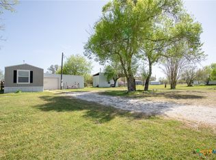 503 Coletoville Rd W, Victoria, TX 77905