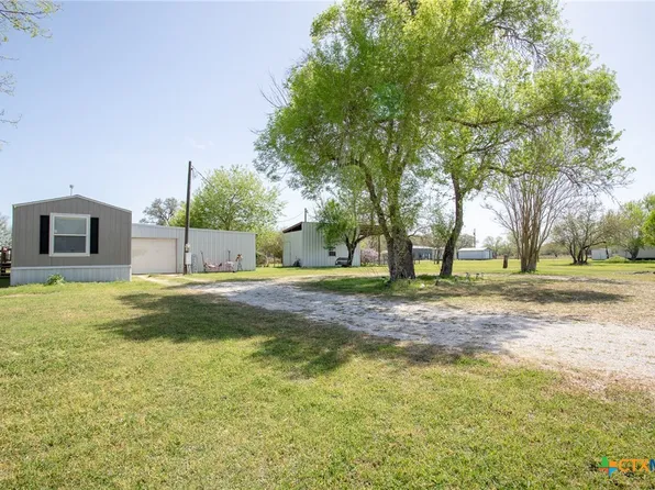 503 Coletoville Rd W, Victoria, TX 77905