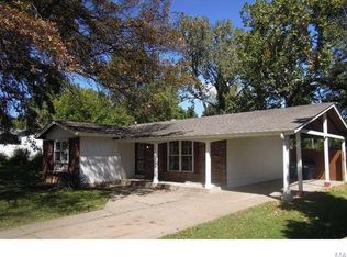 2422 Wesford Dr, Maryland Heights, MO 63043