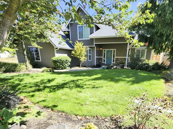 1145 S 6th St, Harrisburg, OR 97446