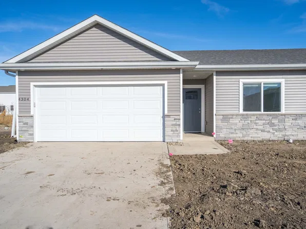 6819 Mongoose Ct, Johnston, IA