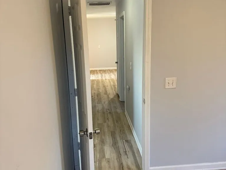 850 Saint Bartholomew Dr — Photo 14